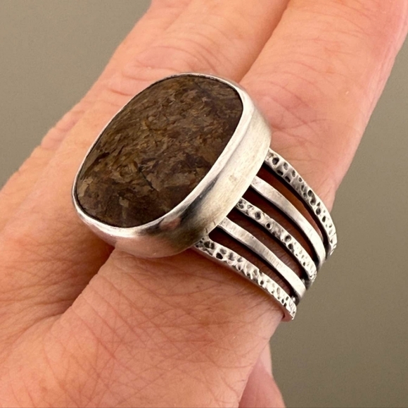 Silpada Ring - Picture 1 of 14